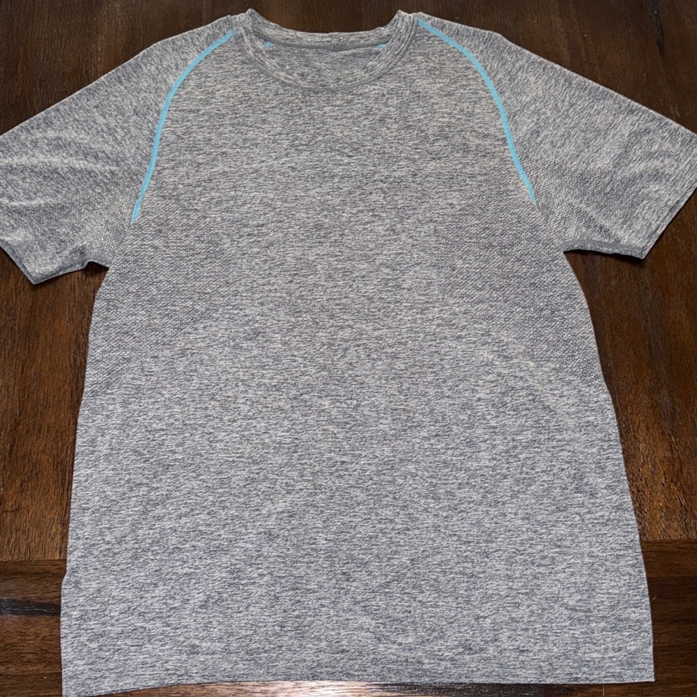 Lululemon Metal Vent Tech Shirt Large